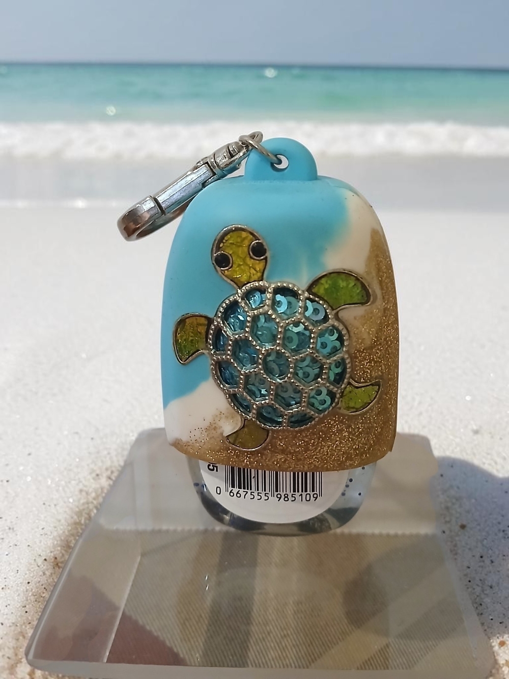 Bath & Body Works Sea Turtle Hand Sanitizer Holder in Turquoise, Gold, White
